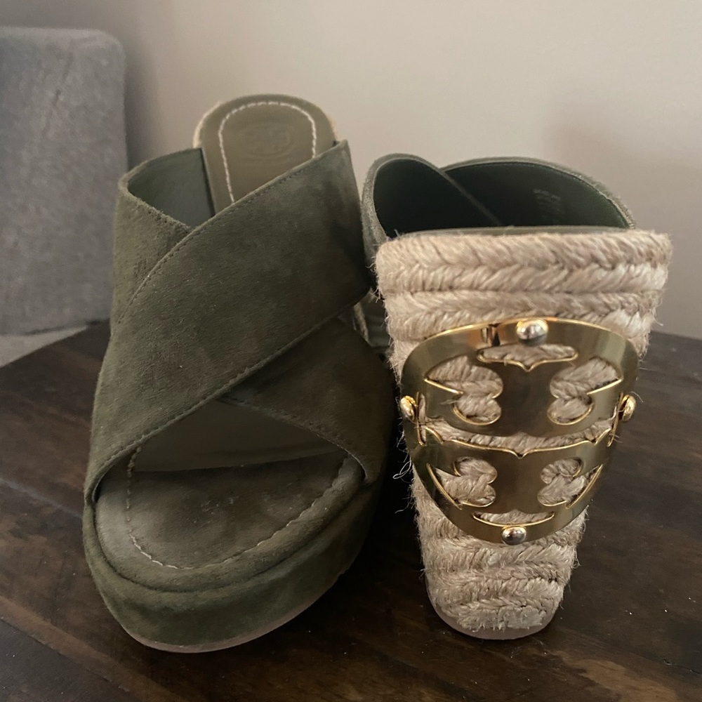 Size 8 Suede Tory Burch wedges